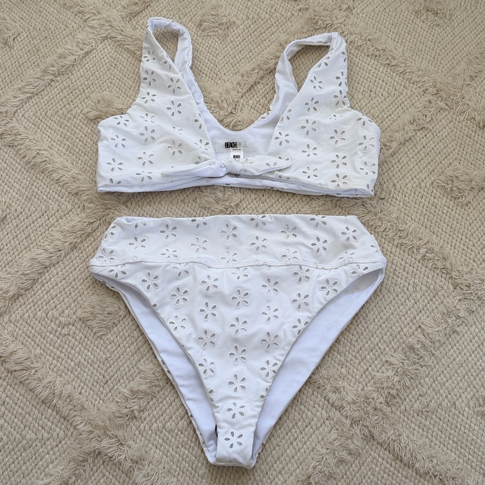 New Beach Riot Bikini Set - Picture 4 of 6